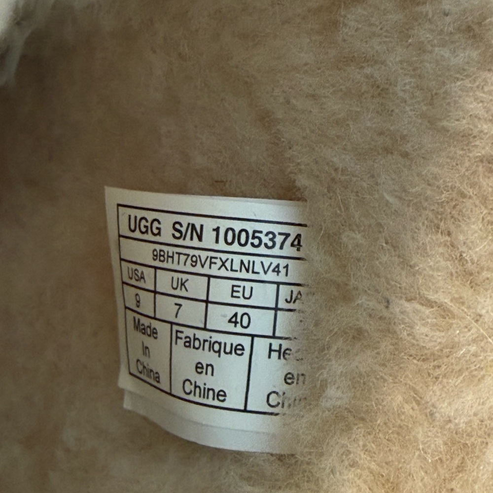 Ugg Sutter Boot - Picture 10 of 13
